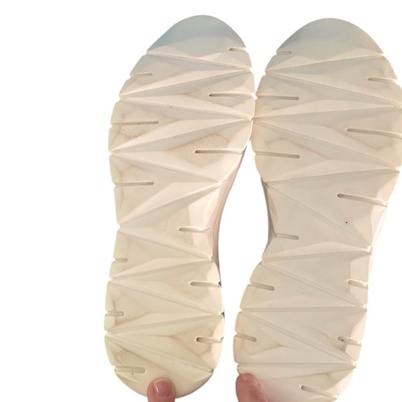 NWOB floor sample Naot Shoes, Size 39 (8.5) - Picture 4 of 5